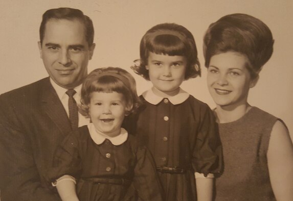 A family photo of Tony Duno with his wife and daughters. (Courtesy photo/The Duno family)