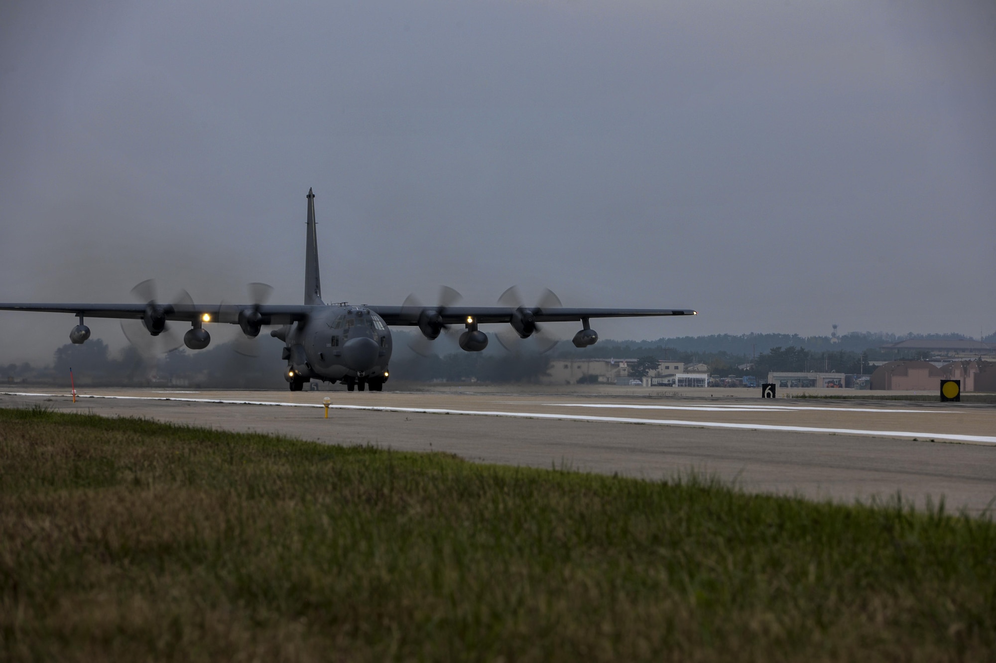 A U.S. Air Force MC-130H Combat Talon II, assigned to the 353rd Special Operations Group, prepares to take off at Kunsan Air Base, Republic of Korea, Oct. 22, 2016. Members from the 320th Special Tactics Squadron and 1st SOS worked with the ROK 255th Special Operations Squadron to enhance U.S. and ROK Air Force Special Operations Forces' capabilities. They conducted infiltration methods, jump clearing team operations, airfield establishment, aircraft control and close air support familiarization. (U.S. Air Force photo by Senior Airman Colville McFee/Released)