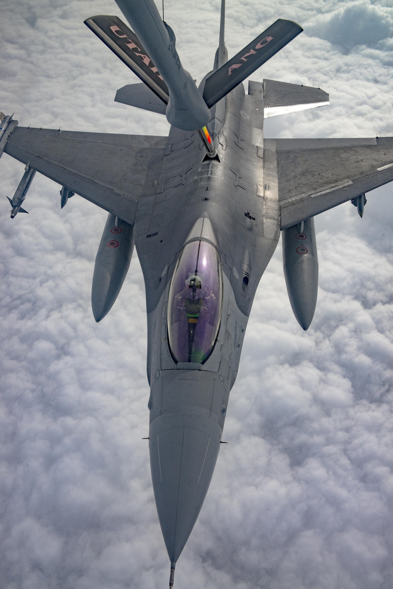 An F-16 Fighting Falcon receives fuel from a KC-135 Stratotanker during a training exercise over the Adriatic Sea on Oct. 24, 2016. Aviano’s 555th and 510th Fighter Squadron’s F-16 pilots teamed up with the Utah Air National Guard’s 191st Air Refueling Squadron’s KC-135 crew for a two-week mid-air refueling training. (U.S. Air Force photo by Airman 1st Class Cory W. Bush/Released)