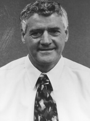 Richard Reardon, retired Chief of Engineering/Planning was inducted into the New England District's Distinguished Civilian Gallery during the Founder's Day awards ceremony, June 11, 2000.