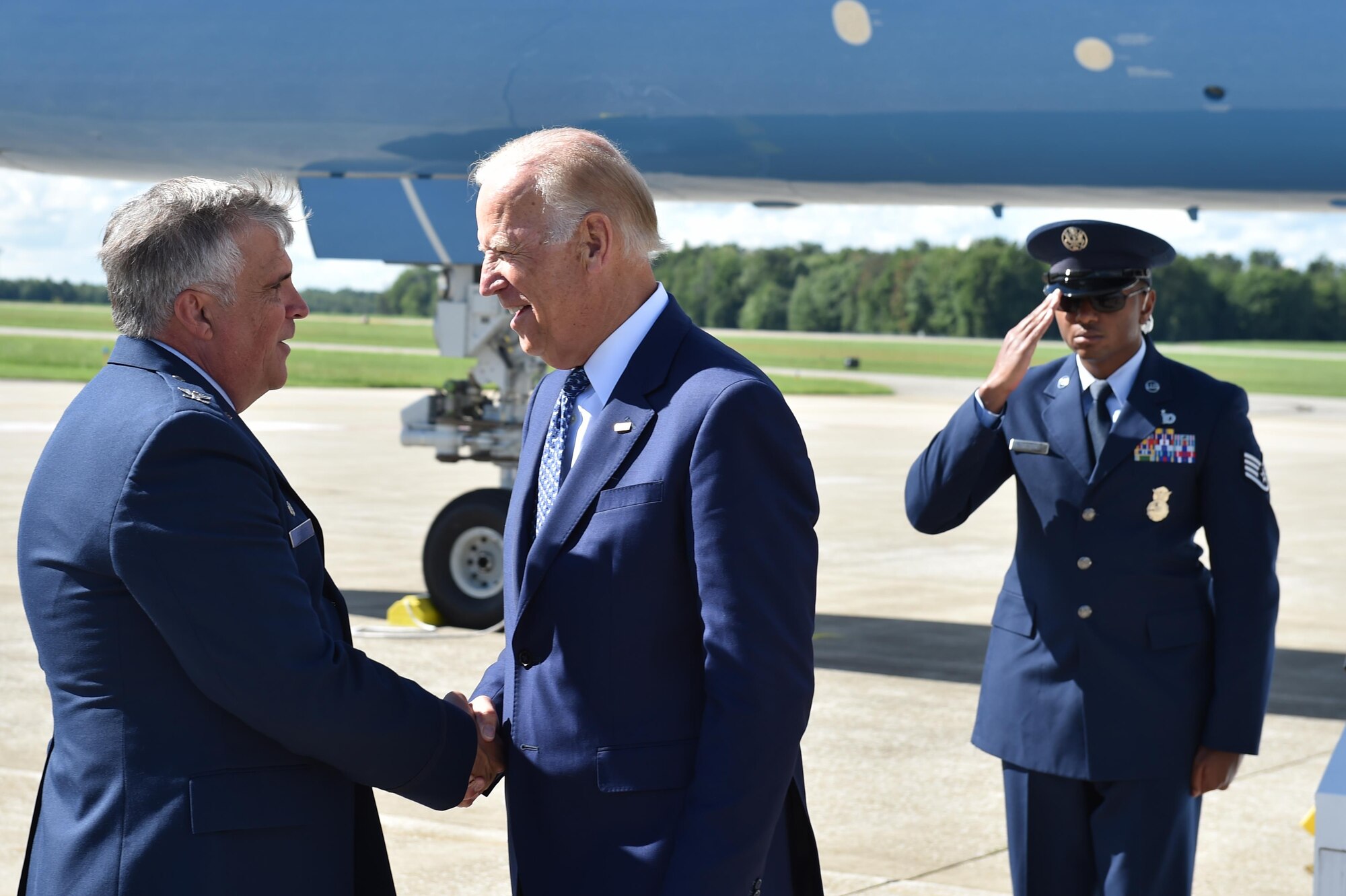 U.S. Vice President Joe Biden greets 910th Operations Group Commander Col. Bill Phillips on the aircraft ramp here, Sept. 1, 2016. Biden landed at Youngstown Air Reserve Station aboard Air Force Two before departing for business in the Valley. (U.S. Air Force Force photo/Eric White) 