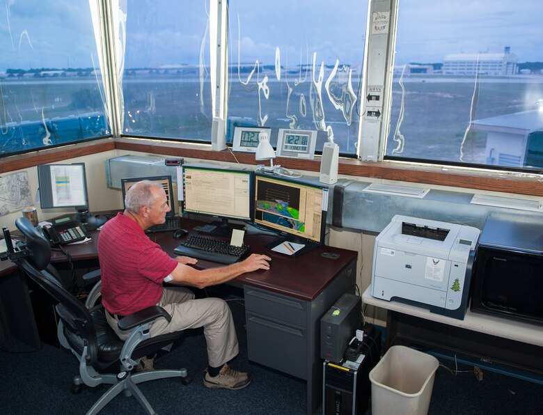 Robert Curry, 96th Weather Squadron weather forecaster, evaluates the radar for thunderstorms during Tropical Storm Hermine Sept. 1 at Eglin Air Force Base, Fla. Curry evaluates thunderstorms for height and severity. The information gathered aids pilots and personnel performing ground activities. This level of detailed observation ensures safe flight operations for military and commercial aircraft, as well as the safety of base units and personnel. The observations are performed every hour, every day and disseminated nationally and worldwide. (U.S. Air Force photo/Ilka Cole) 