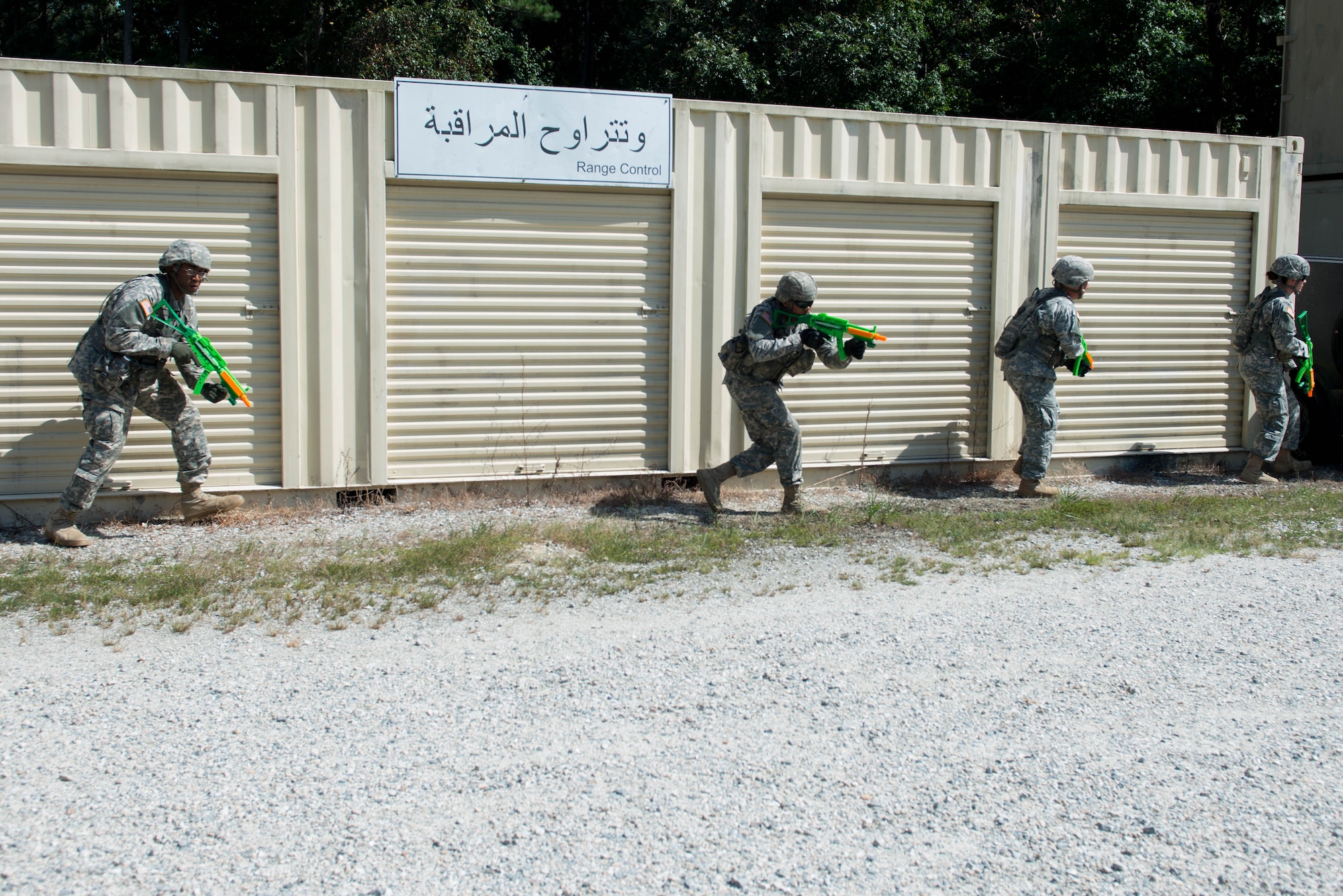 U.S. Army Soldiers attending an Advanced Leadership Course, secures a building during an exercise at Fort Eustis, Va., Aug. 29, 2016. The course offered Army NCO’s an opportunity to practice procedures needed for building clearing in an urban environment. (U.S. Air Force photo by Airman 1st Class Derek Seifert)