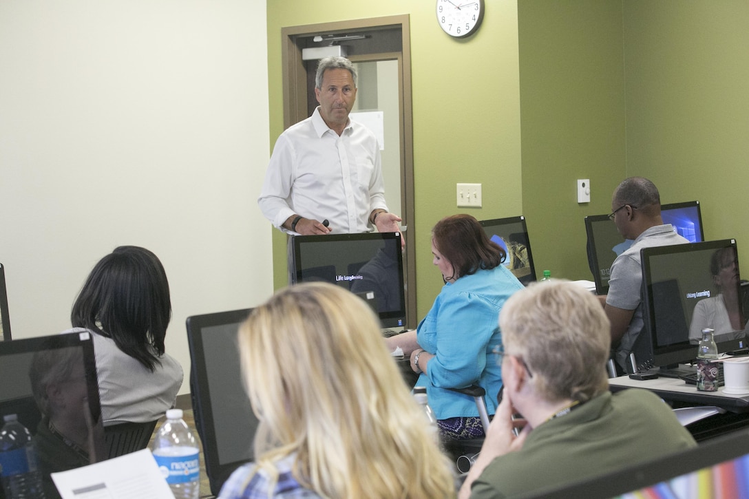 David Wexler, clinical psychologist and executive director, Relationship Training Institute San Diego, explains the causes of domestic violence during the Skills, Techniques, Options and Plans training program at the Education Center, Aug. 17, 2016. (Official Marine Corps photo by Cpl. Thomas Mudd/Released)