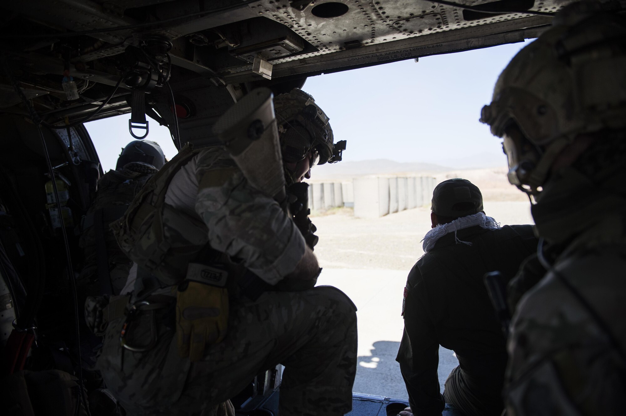 Pararescuemen assigned to the 83rd Expeditionary Rescue Squadron, release their downed Afghan Air Force pilot to safety during a training mission near Kabul, Afghanistan, Sept. 6, 2016.Airmen from the 83rd ERQS, provided personnel recovery scenario training to the Afghan Air Force's A-29 pilots.
(U.S. Air Force photo/Tech. Sgt. Larry E. Reid Jr., Released)