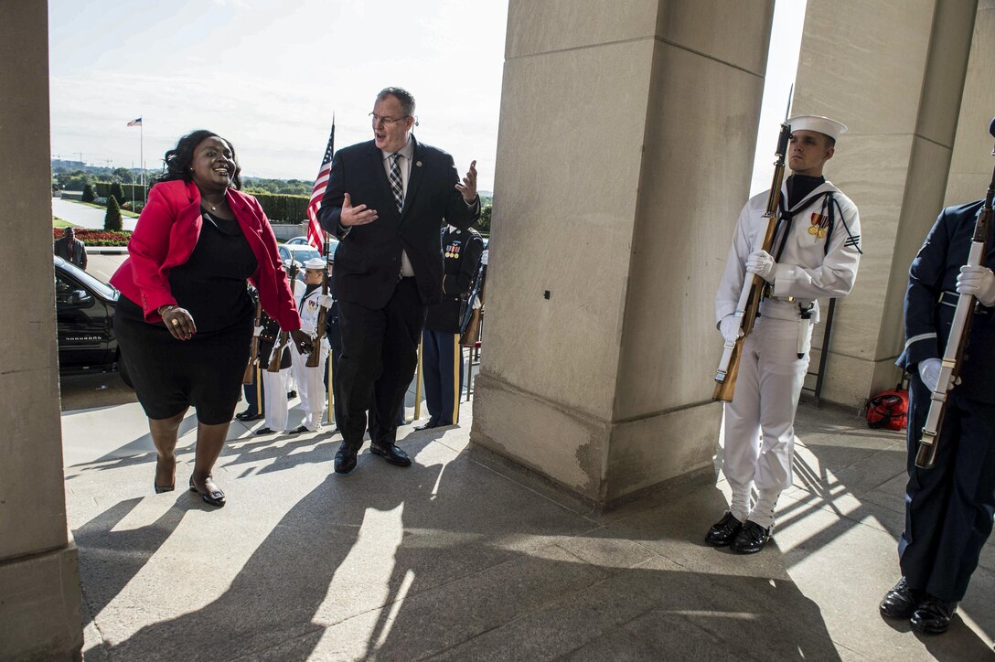 Deputy Defense Secretary Bob Work hosts an honor cordon for Kenyan Defense Secretary Raychelle Omamo at the Pentagon, Sept. 13, 2016. The two leaders met to discuss matters of mutual concern. DoD photo by Navy Petty Officer 1st Class Tim D. Godbee