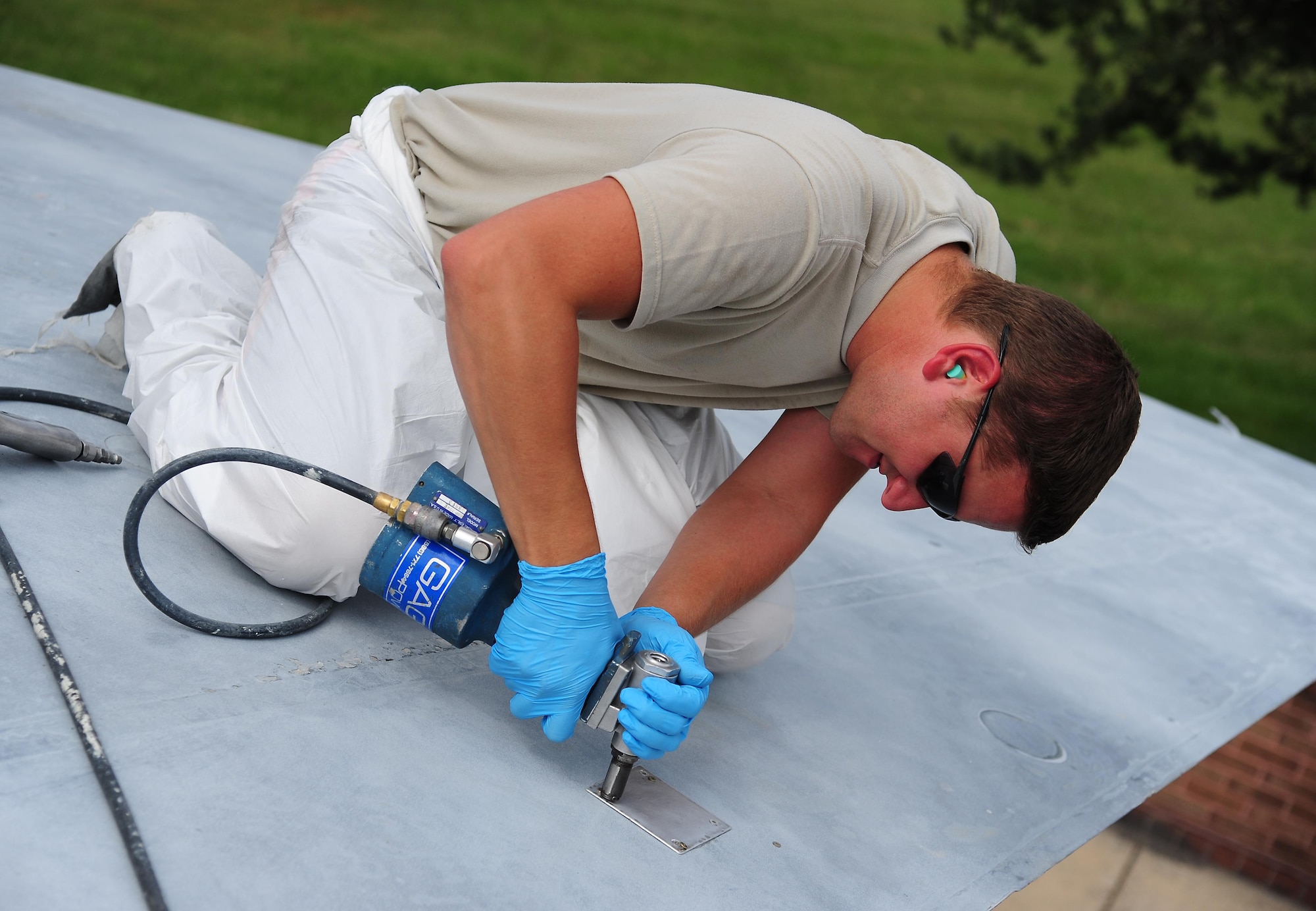 Tech Sgt. Nicholas Fonzo, a low observable technician from the 509th Maintenance Squadron, repairs corrosion damage on an FB-111A General Dynamics Aardvark static display at Whiteman Air Force Base, Mo., Sept. 13, 2016. The static displays on base require maintenance due to weather and wildlife as needed.(U.S. Air Force photo by Senior Airman Joel Pfiester)