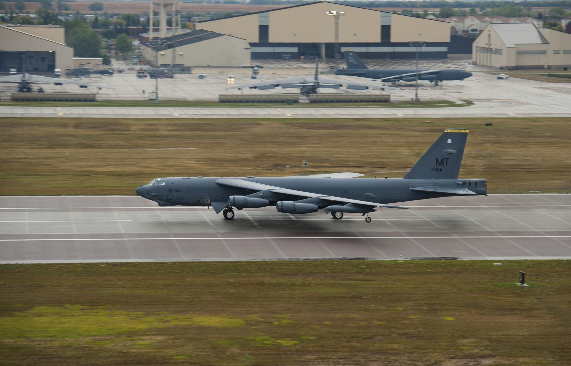 A B-52H Stratofortress taxis down the flightline during a rapid launch for Prairie Vigilance 16-1 at Minot Air Force Base, N.D., Sept. 16, 2016. The 5th Bomb Wing participated in Prairie Vigilance 16-1 Sept. 11-16, an annual exercise designed to test the wing’s ability to conduct conventional and nuclear-capable bomber operations. (U.S. Air Force photo/Airman 1st Class Christian Sullivan)
