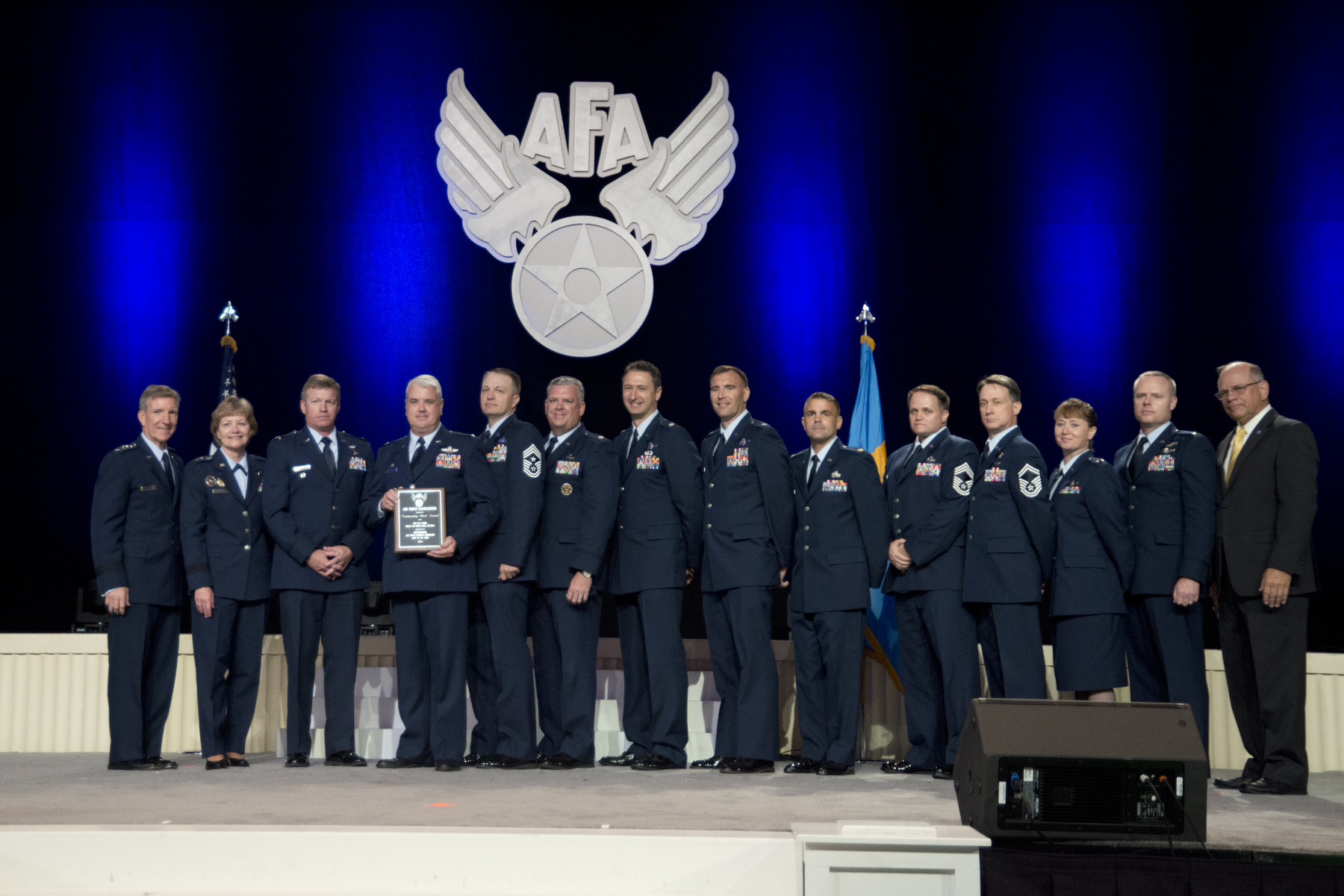 Reserve units honored at AFA conference > Air Force Reserve Command
