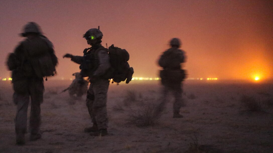 U.S. Marines with 2nd Battalion, 7th Marine Regiment, Special Purpose Marine Air-Ground Task Force - Crisis Response - Central Command, conduct a Tactical Recovery of Aircraft and Personnel exercise, Aug. 29, 2016. U.S. Marines and Sailors assigned to Special Purpose Marine Air-Ground Task Force-Crisis Response-Central Command support operations, contingencies and security cooperation in Marine Corps Forces Central Command and U.S. Central Command area of responsibility.