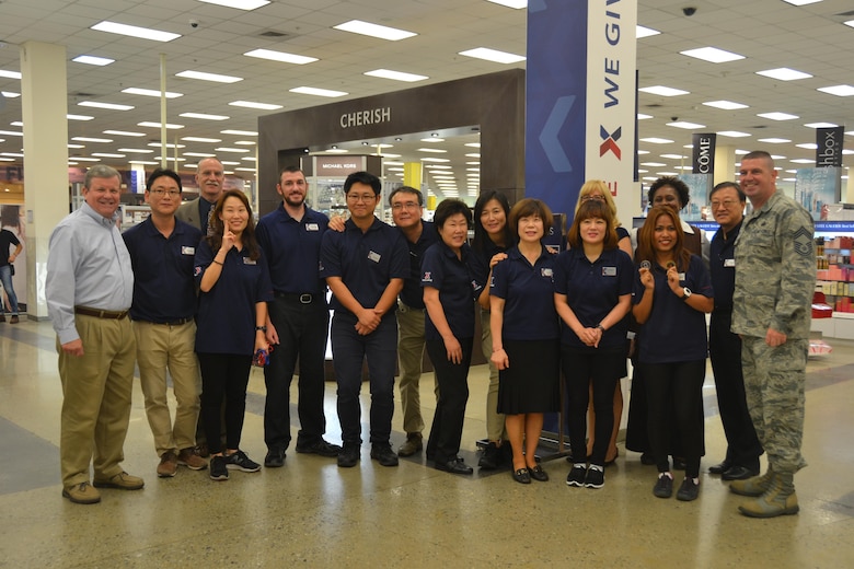 Army & Air Force Exchange Service Director/CEO Tom Shull (far left) and Senior Enlisted Advisor Chief Master Sgt. Sean Applegate visited the Osan AB Exchange facilities on Sept. 19 to see first-hand how the organization supports Airmen and families. at Osan. (Courtesy Photo)