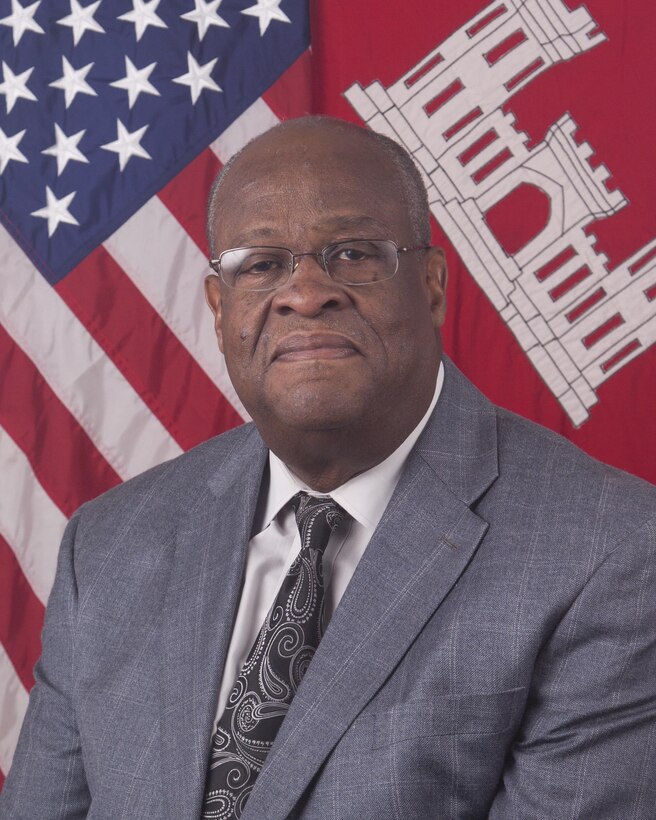 Official photo of Curtis Flakes, Chief, Planning Division, Mobile District