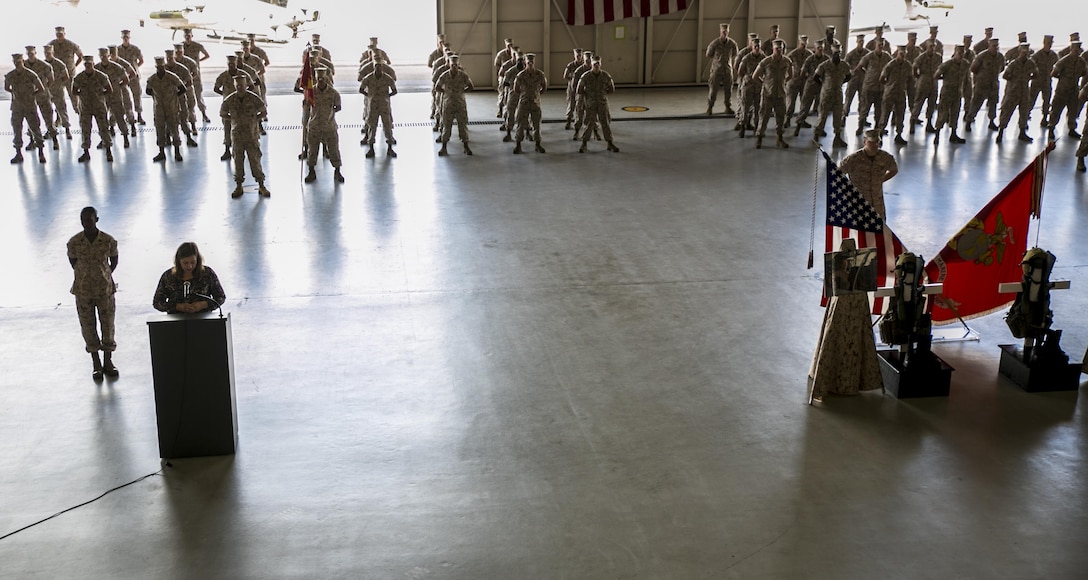 Suzanne Edwards speaks at a memorial service Sept. 18, 2016, at Naval Air Station Joint Reserve Base New Orleans, La. For her brother Maj. Erik A. Boyce. He was killed July 6, 2016, when the Bell 525 helicopter he was co-piloting with Maj. Jason Grogan crashed near Arlington, Texas. Grogan and Boyce were both assigned to Marine Light Attack Helicopter Squadron 773, Detachment A, at NAS JRB New Orleans at the time of their deaths. 