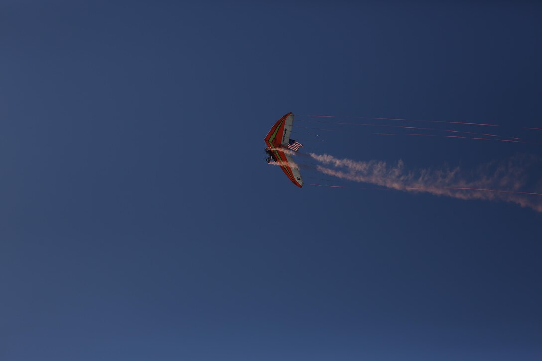 Dan Buchanan pilots a hang glider as part of his performance during the 2016 MCAS Miramar Air Show aboard Marine Corps Air Station Miramar, Calif., Sept. 23. Buchanan lost the use of his legs after suffering a spinal injury in 1981, but has since accrued more than 2,400 flight hours in hang gliders. The MCAS Miramar Air Show showcases world-class performers, military flight demonstration teams, the capabilities of the Marine Air-Ground Task Force and celebrates Miramar’s longstanding relationship with the local San Diego community. (U.S. Marine Corps photo by Pfc. Liah Kitchen/Released)