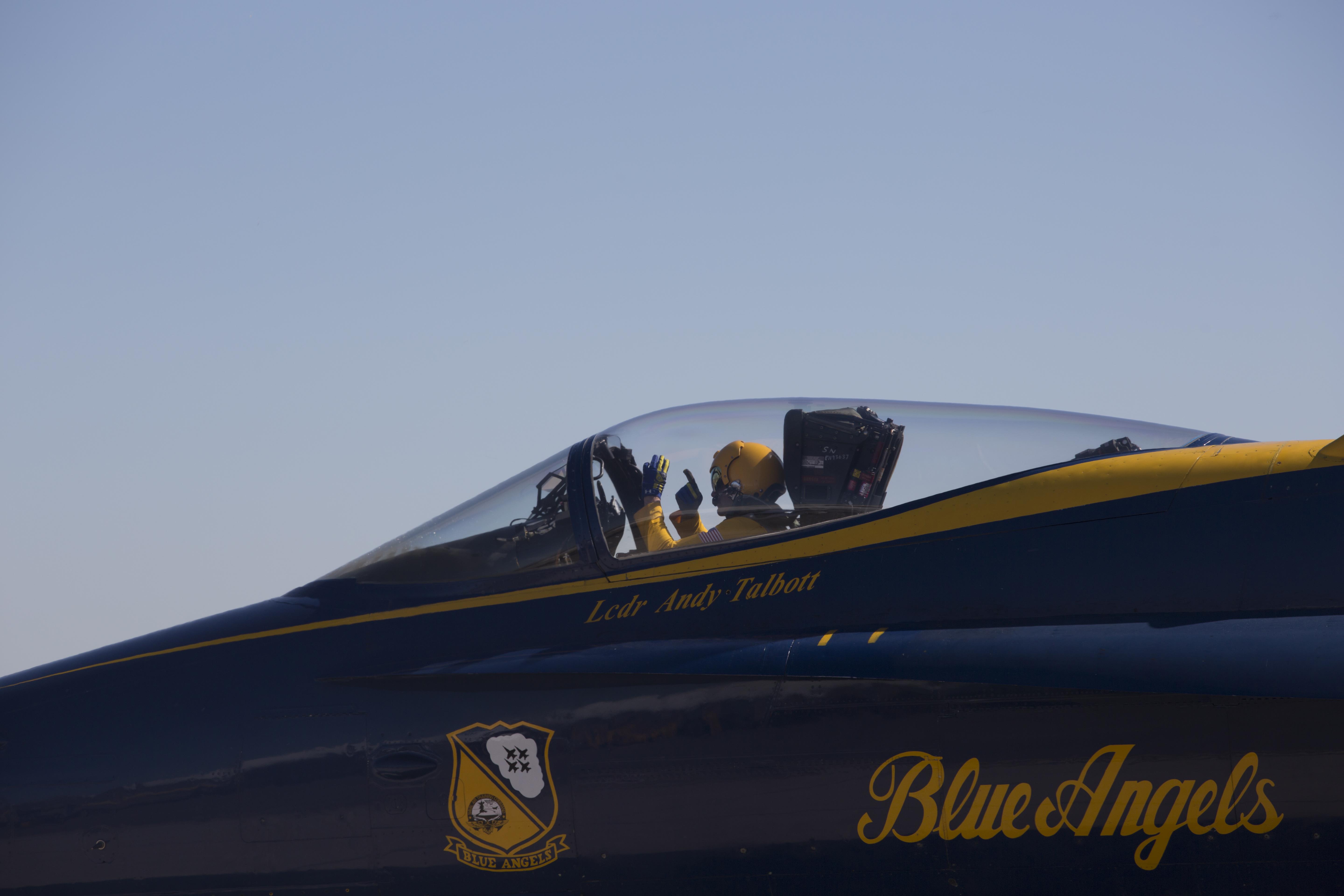 Blue Angels Steal Show During 2016 Mcas Miramar Air Show
