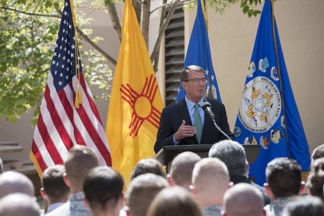 Defense Secretary Ash Carter speaks to troops at Kirtland Air Force Base, N.M., Sept. 27, 2016. The secretary is traveling to North Dakota and New Mexico to focus on the U.S. nuclear enterprise. DoD photo by Air Force Tech. Sgt. Brigitte N. Brantley