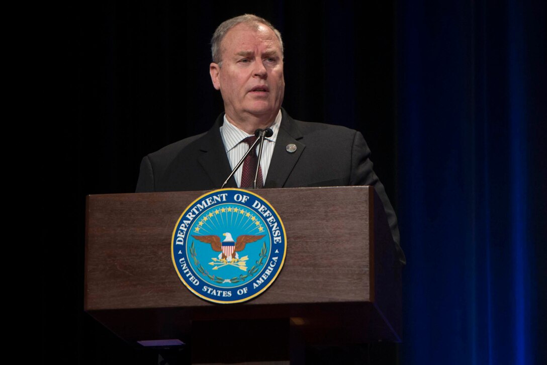 Deputy Defense Secretary Bob Work hosts the Spirit of Hope Award ceremony at the Pentagon, Sept. 28, 2016. The award, named after Bob Hope, goes to individuals or organizations that epitomize selfless service and dedicated commitment to the U.S. military. DoD photo by Navy Petty Officer 1st Class Tim D. Godbee