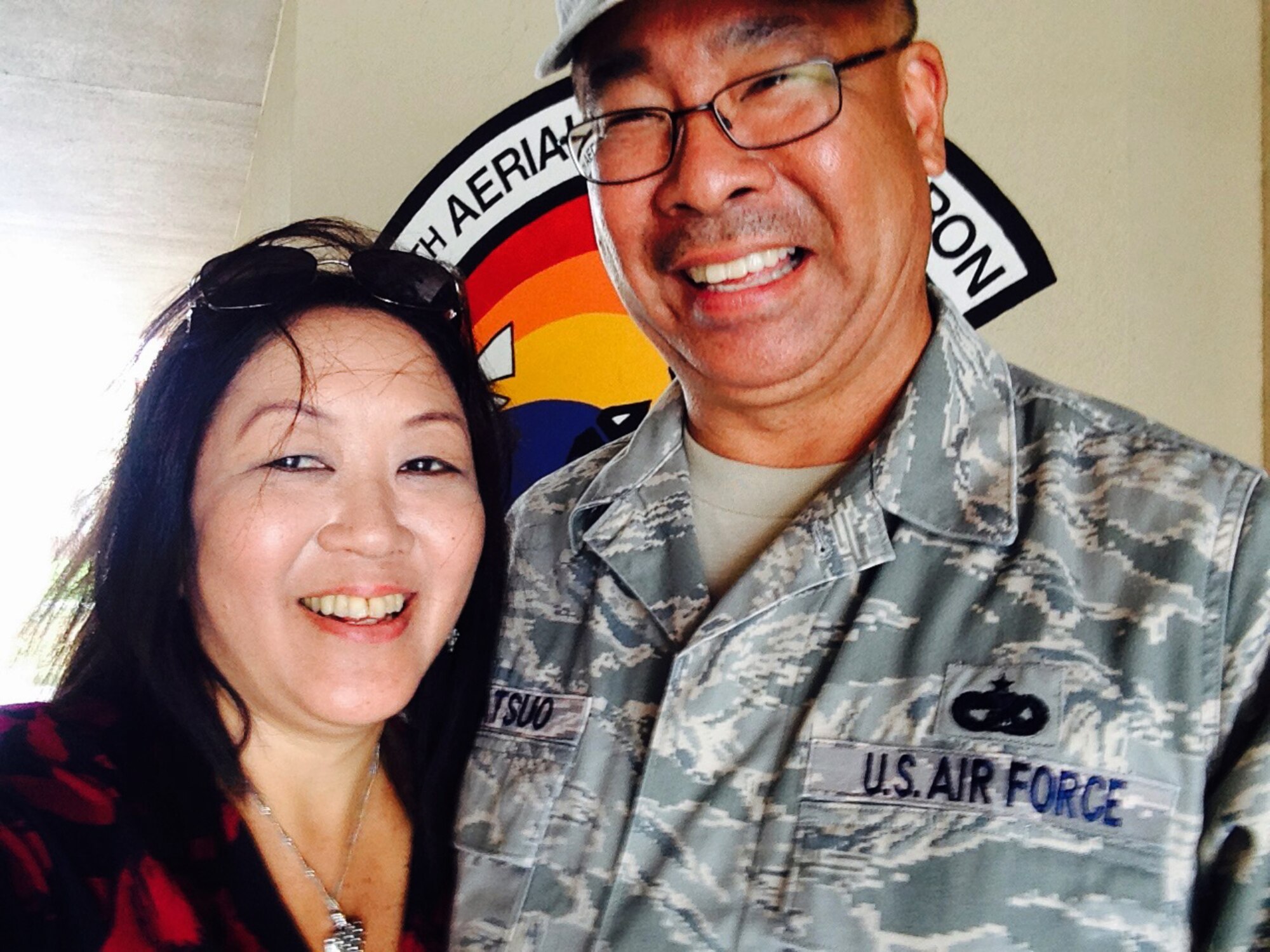 A week after they married, an Air Force Reserve couple attended a Yellow Ribbon Reintegration Program training weekend here due to the husband’s upcoming deployment.
Tech. Sgt. Glenn Matsuo and his wife, Rae, were married Sept. 17, 2016,  in Honolulu, near where he serves as an air transportation craftsman in the 48th Aerial Port Squadron air transportation at Joint Base Pearl Harbor-Hickam. It was a small ceremony with only a handful of close family and friends in attendance.
