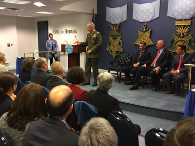 Marine Corps Gen. Joe Dunford, chairman of the Joint Chiefs of Staff, thanks the recipients of the 2016 Newman’s Own Awards at the Pentagon’s Hall of Heroes, Sept. 29, 2016. Five organizations received more than $200,000 in awards for providing unique opportunities for military personnel, their families and veterans. DoD photo by Jim Garamone