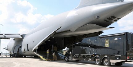 The U.S. Army North Intelligence Branch partnered with the U.S. Air Force at the Joint Base San Antonio-Lackland Kelly Annex Sept. 16-18 during the Air Force’s Patriot express exercise, providing them with a unique opportunity to load and unload the CONUS (Continental United States) Joint Mobile Intelligence Communications System, or CJMICS. The CJMIC vehicle’s unique size and shape provided a seldom-used training opportunity for both ARNORTH and the Air Force.
