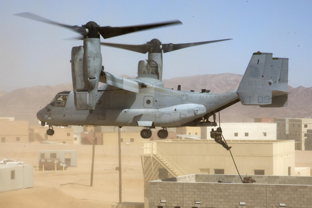 An MV-22 Osprey with Marine Medium Tilt-rotor Squadron 166 inserts Marines with Infantry Officer’s Course at Range 220, the Combat Center’s largest military operations on urbanized terrain facility, Sept. 23, 2016, as part of Exercise Talon Reach. Officers awaiting training at Marine Corps Communication-Electronics School and Marine Corps Intelligence School also participated in the exercise, for the first time, to create a mutually beneficial learning environment. (Official Marine Corps photo by Lance Cpl. Eric Clayton/Released)