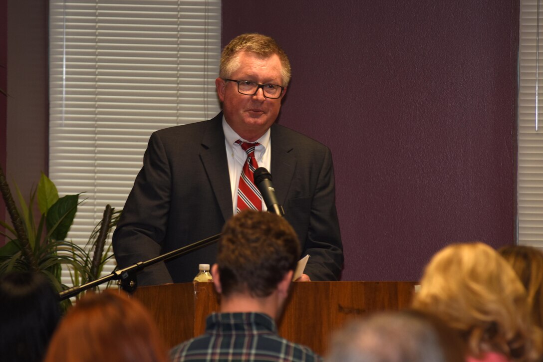 David Hendrix, U.S. Army Corps of Engineers Nashville District Programs and Project Delivery Branch chief, welcomes everyone in attendance at Mike Wilson's retirement ceremony at the district Headquarters in Nashville, Tenn., March 31, 2017. Wilson, deputy for Programs and Project Management, retired with 42 years of federal service.