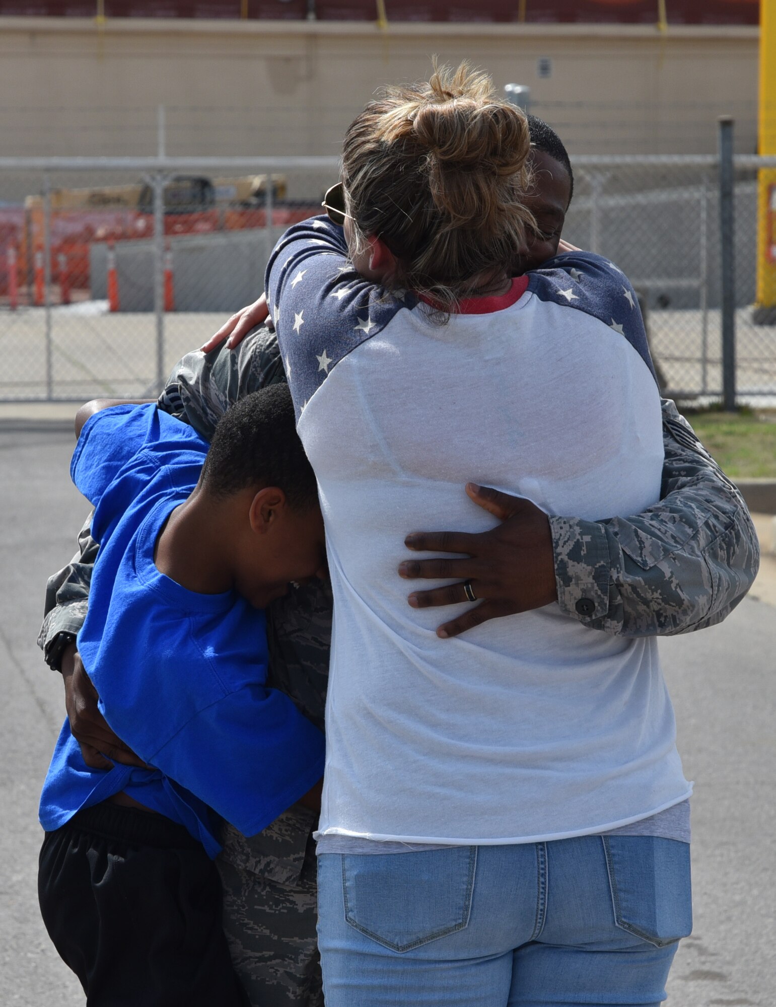 Nearly 250 members of the 965th Airborne Air Control Squadron returned to Tinker Air Force Base Mar 21, following their deployment to Southwest Asia in support of Operation Inherent Resolve. Hundreds of family members and squadron team mates were on hand to greet the returning warriors.
