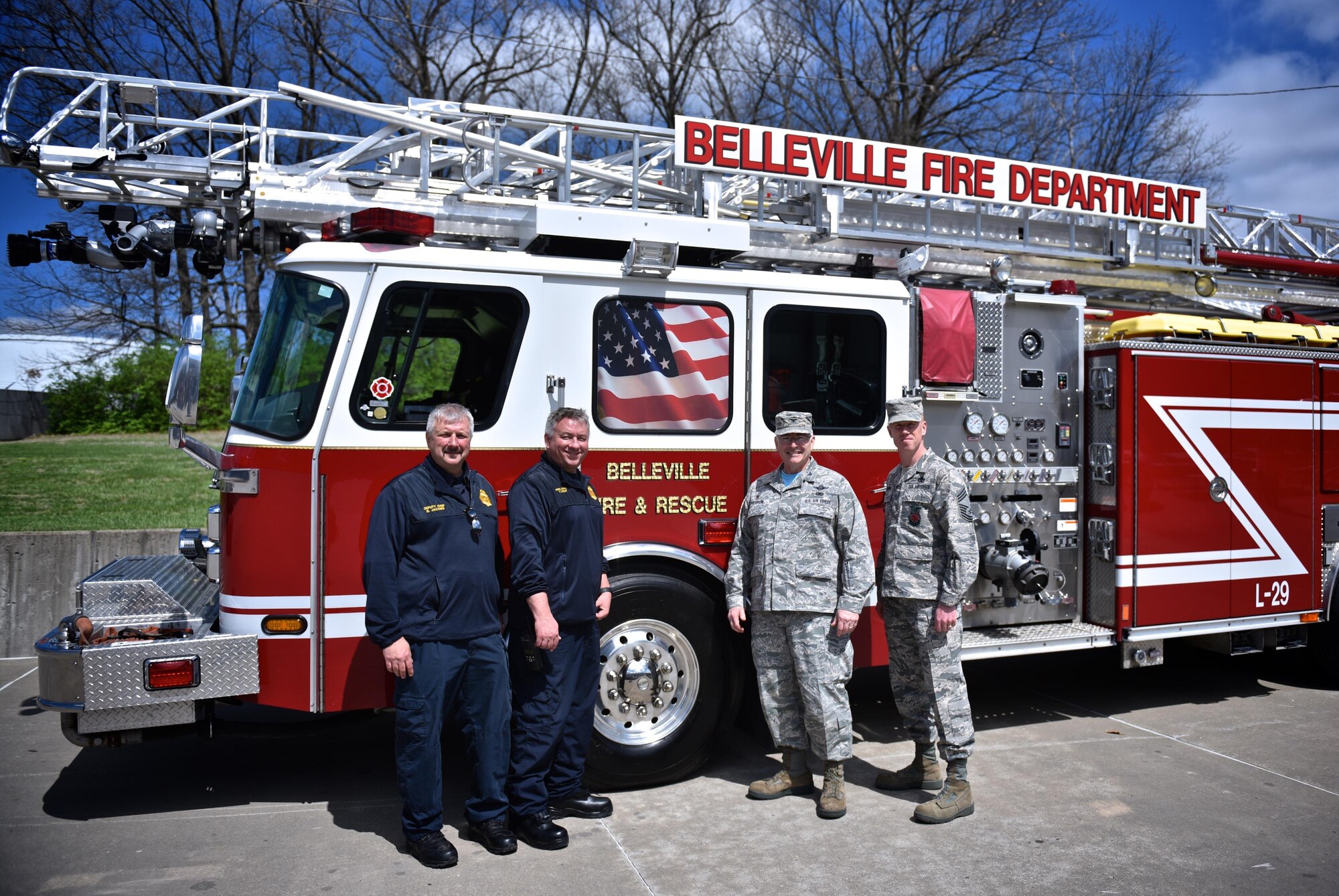 Building partnerships for training opportunities > 932nd Airlift Wing