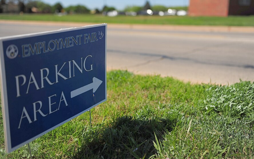 A sign points to the Heroes Hiring Heroes job fair venue at Dyess Air Force Base, Texas, March 31, 2017. This is the first Heroes Hiring Heroes event at Dyess Air Force Base, where service members and eligible family members have an opportunity to meet face-to-face with potential employers from the local area. (U.S. Air Force photo by Airman 1st Class April Lancto)