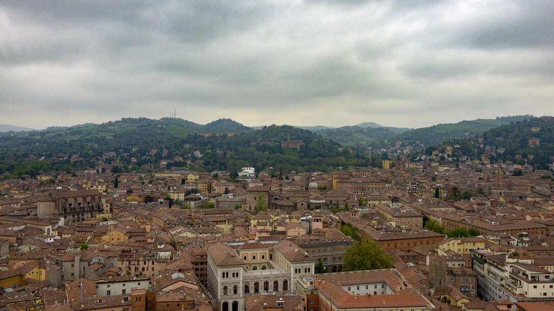 (U.S. Air Force photo by Senior Airman Lance Valencia)