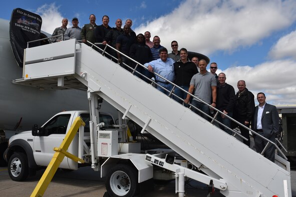 Eighteen members of the Oklahoma City Police Department visited the 552nd Air Control Wing on March 30 to learn more about the mission of the Wing. They received a mission briefing from the Commander of the 552nd ACW, Col. David Gaedecke, as well as a tour of an E-3 Sentry aircraft manned by 552nd aircrew. (Air Force photo by Ron Mullan)