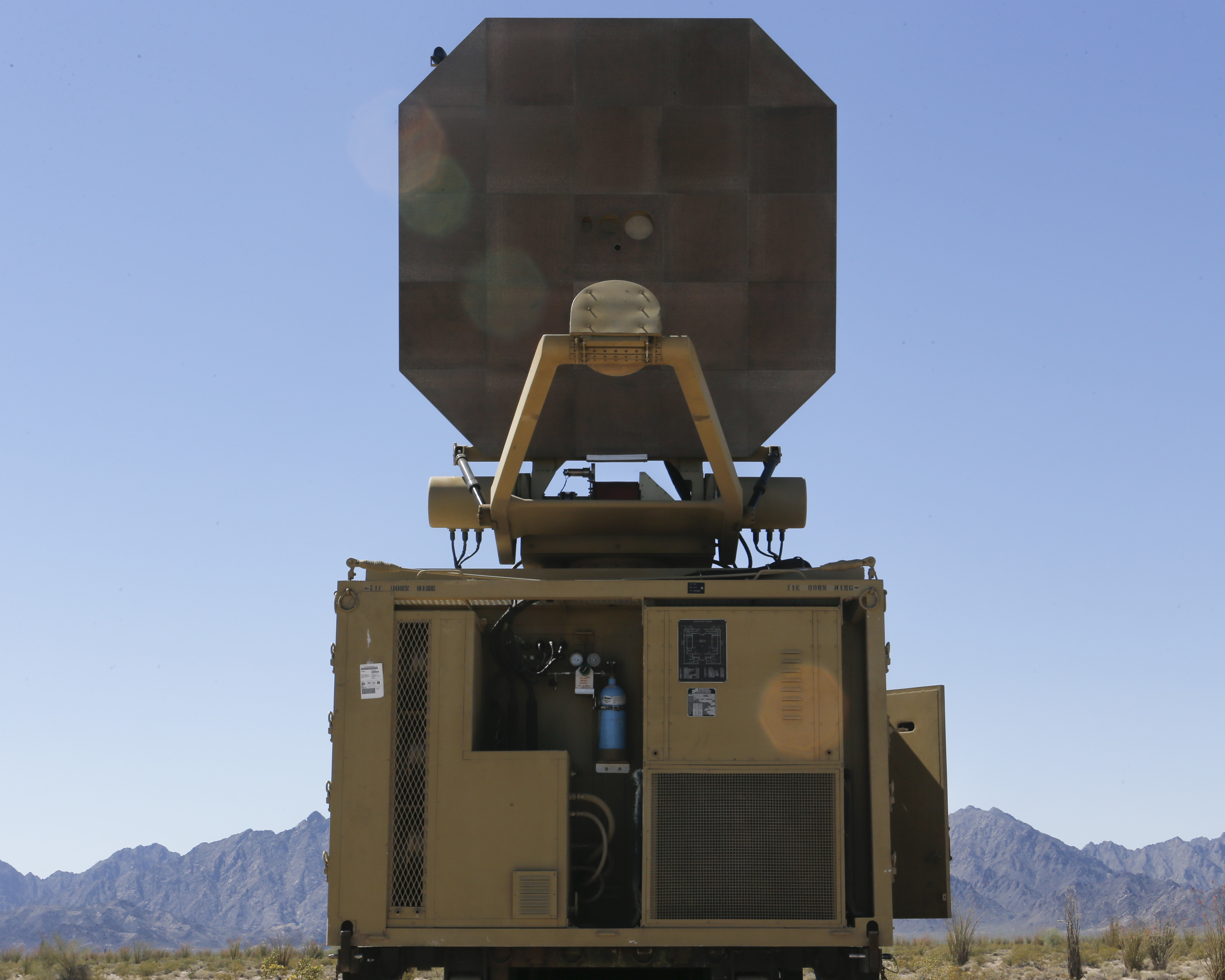 U.S. nonlethal microwave weapon haltS the engine of an approaching
