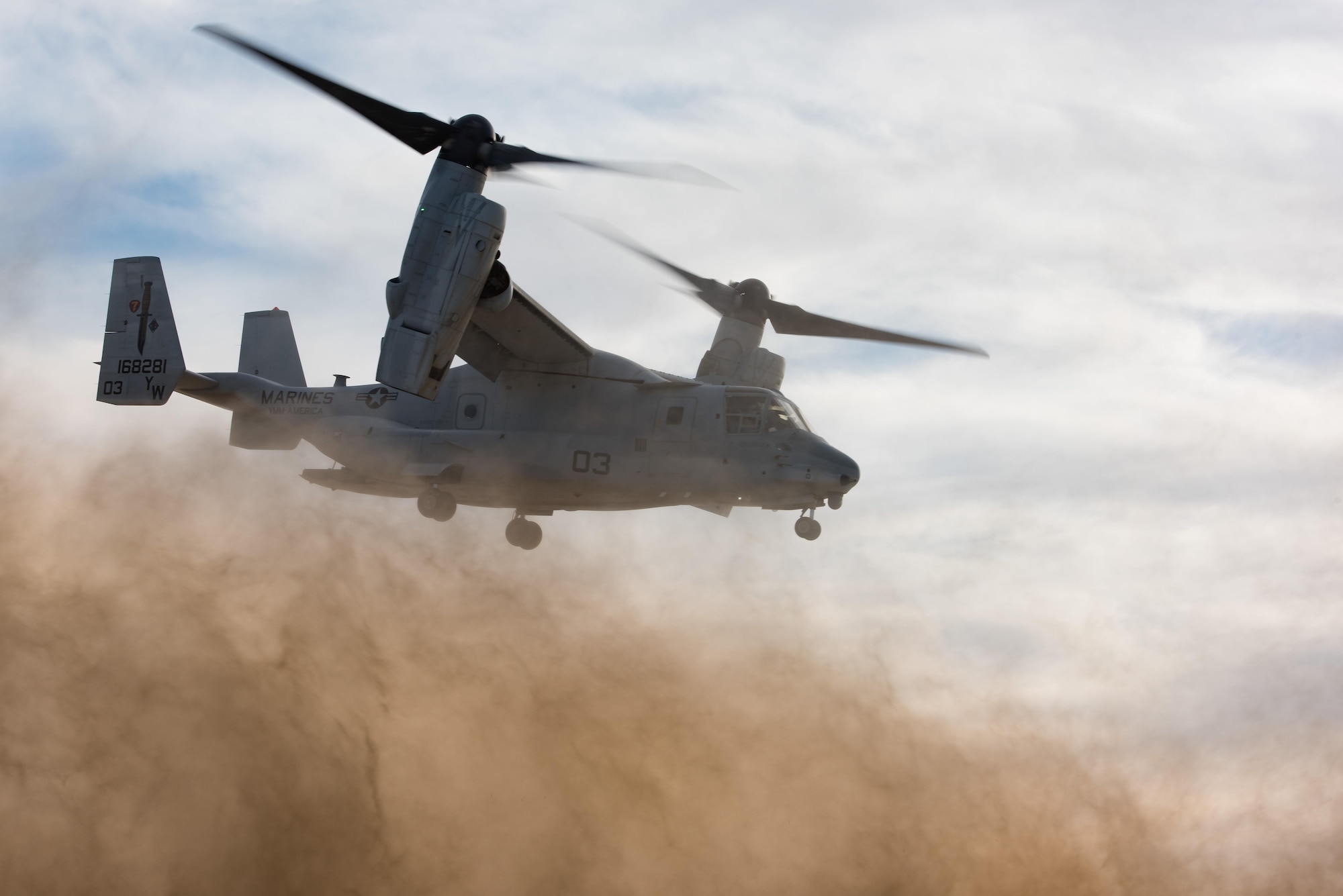 An MV-22 Osprey assigned to Marine Medium Tiltrotor Squadron 165 takes off during a mission exercising the tactical recovery of aircraft and personnel at an undisclosed location in Southwest Asia, April 5, 2017. The Marines assigned to the Special Purpose Marine Air-Ground Task Force-Crisis Response-Central Command regularly exercise the capability to keep their skills sharp while in the USCENTCOM’s area of operations. (U.S. Air Force photo/Master Sgt. Benjamin Wilson)(Released)