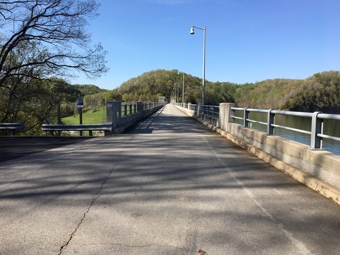 The U.S. Army Corps of Engineers Nashville District announces Dale Hollow Dam Road at the dam in Celina, Tenn., is closing 8 a.m. April 25 through 4 p.m. April 28, 2017 due to scheduled maintenance to inspect the spillway gates and trunnions.