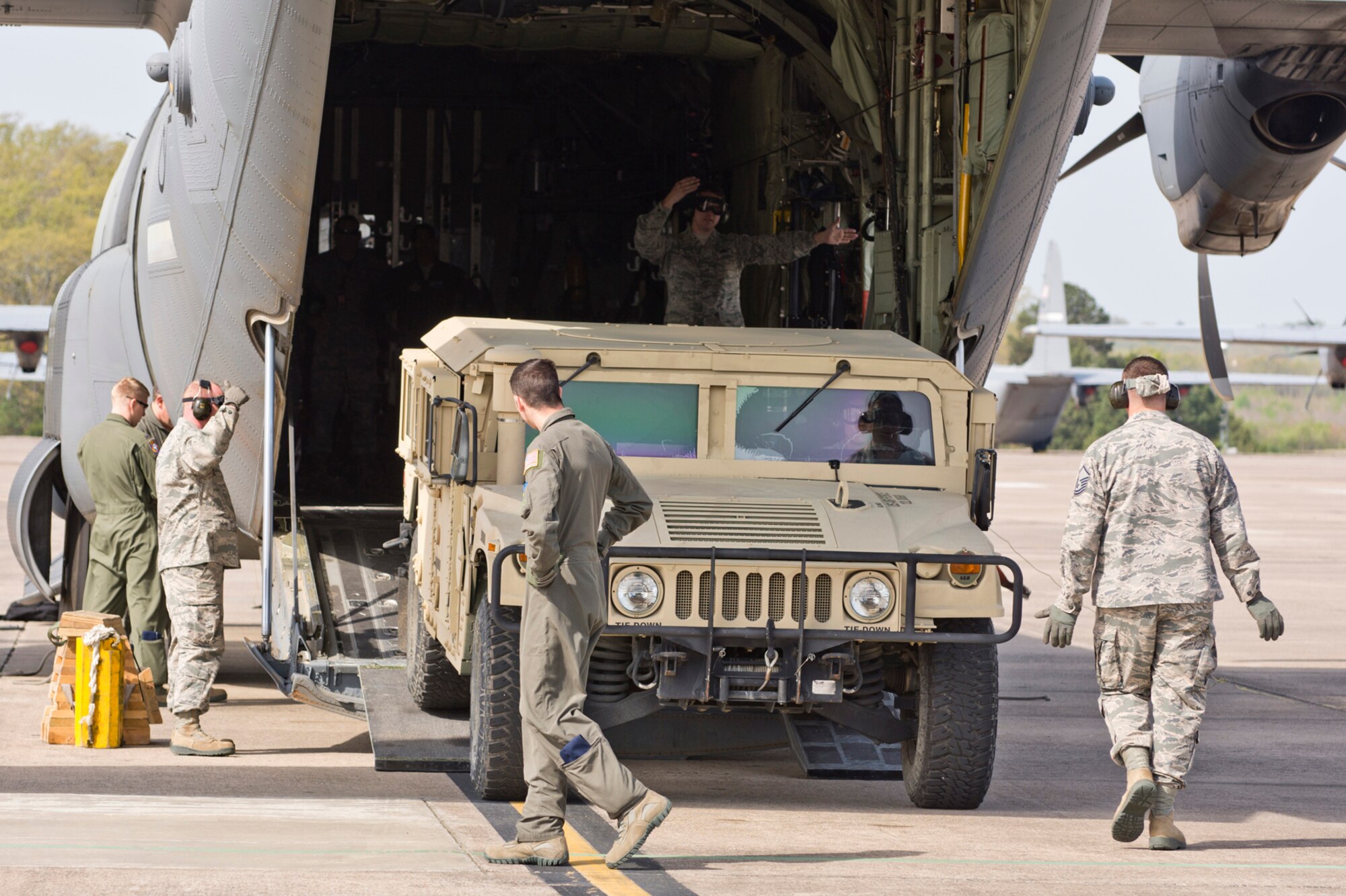 A competition team from the 96th Aerial Port Squadron practices an Engines Running On-Load/Odd-Load (ERO) of a C-130J Super Hercules during the Unit Training Assembly (UTA) weekend April 2, 2017, at Little Rock Air Force Base, Ark. The team will be competing in this year’s Port Dawg Challenge at Dobbins Air Reserve Base, Ga. (U.S. Air Force photo by Master Sgt. Jeff Walston/Released)