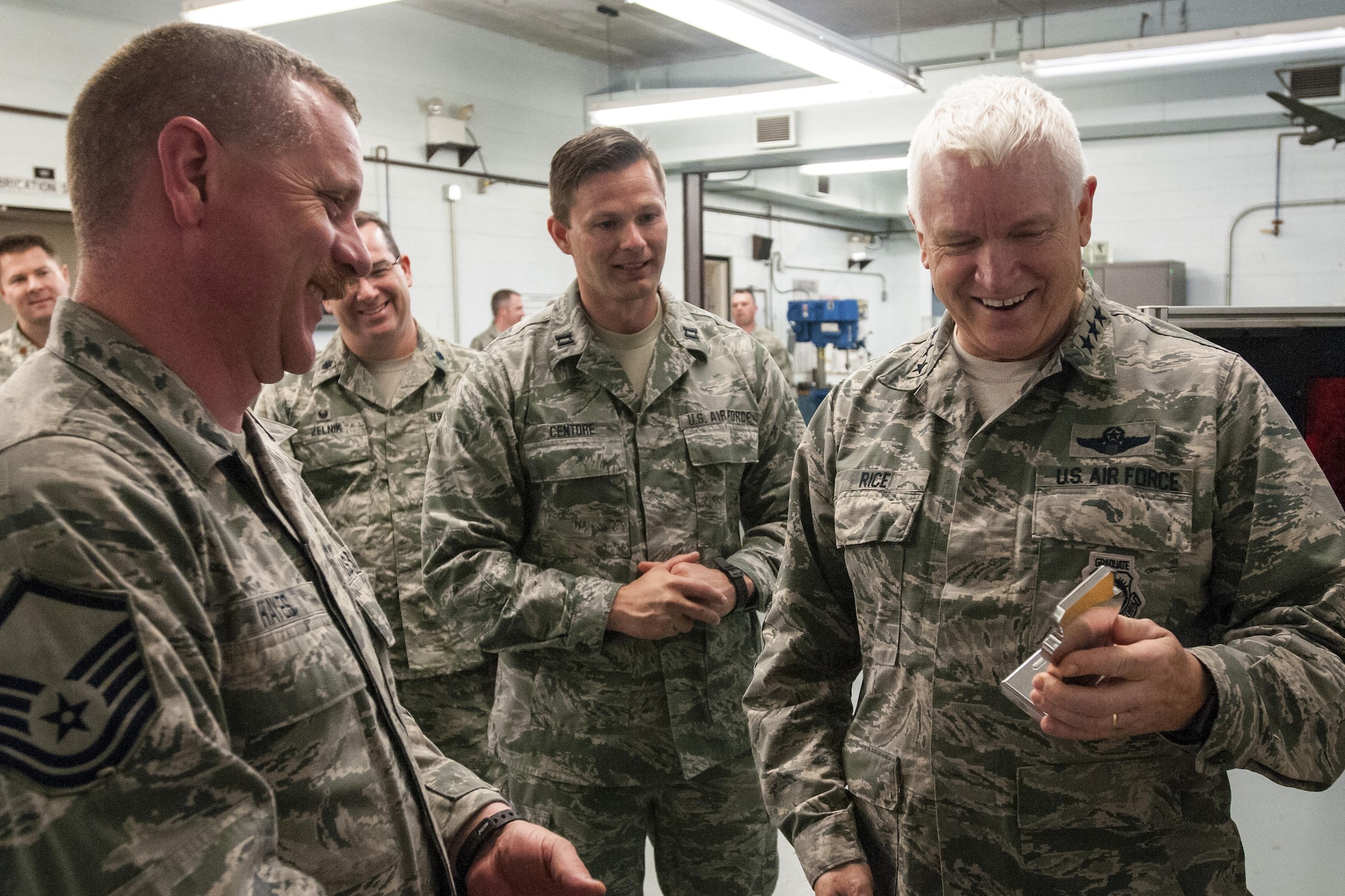 Lt. Gen. Scott Rice, Director of the Air National Guard visits with the Airmen of the 121st Air Refueling Wing April 12, 2017, at Rickenbacker Air National Guard Base, Ohio. General Rice also met with unit leaders to learn more about the mission of the 121st ARW and and hear directly from Airmen on issues or concerns impacting the Air National Guard.  (U.S. Air National Guard photo by Senior Master Sgt. Ralph Branson)