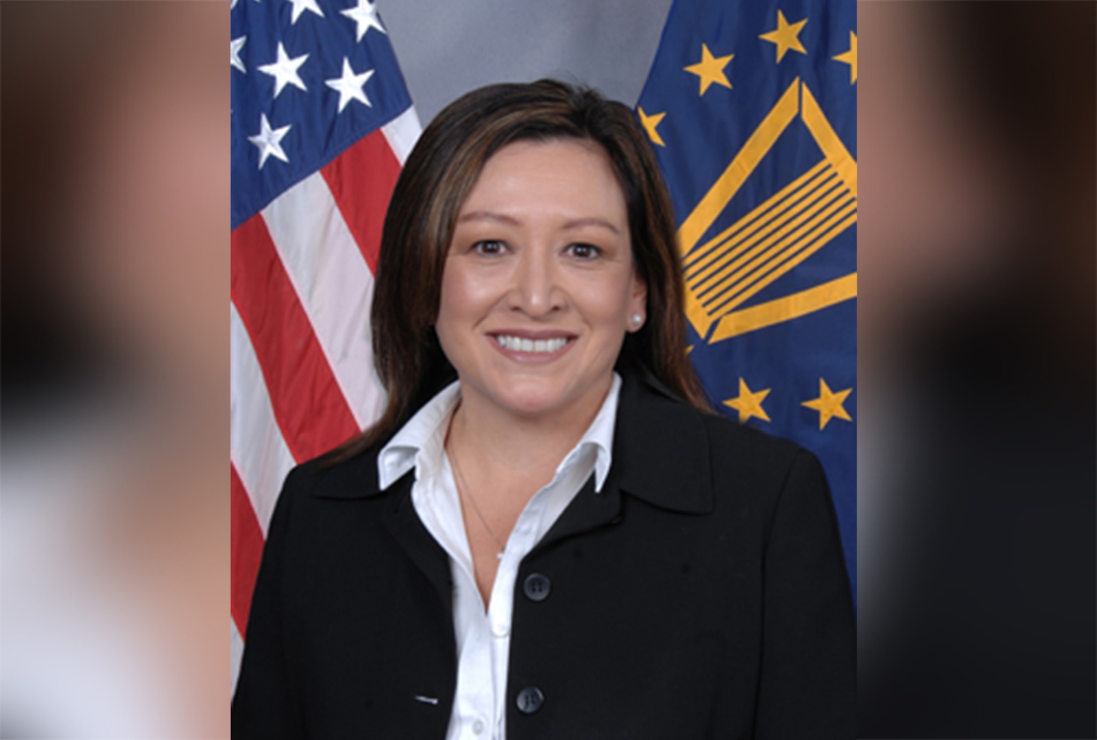 Roxanne Banks, deputy director of Acquisition (J7) for DLA at Ft. Belvoir, VA has joined the senior leadership team at DLA Land and Maritime on a rotational assignment. She'll work with the acquisition group to gain a better understanding of their best practices while contributing her executive expertise.