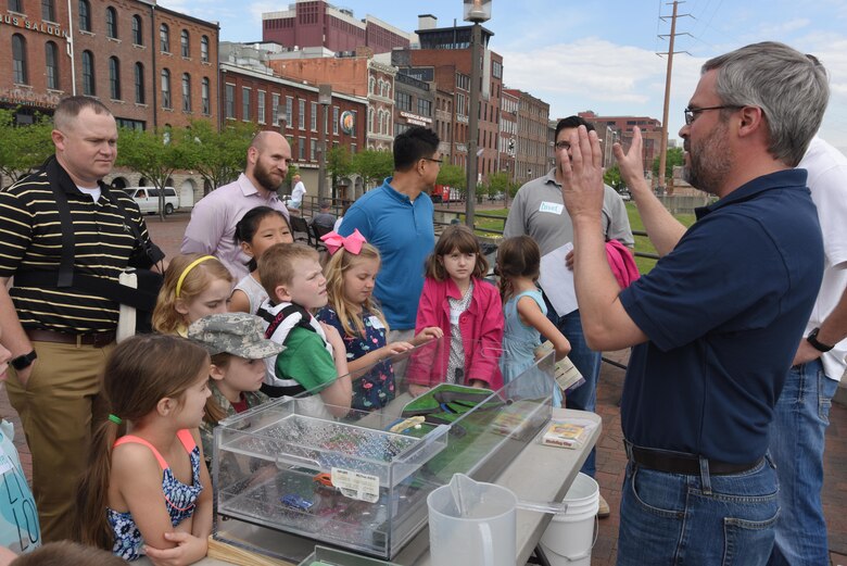 Ben Rohrbach, U.S. Army Corps of Engineers Nashville District Hydraulics and Hydrology Branch chief, gives a wetland model demonstration to kids participating in the district’s “Take Your Kids to Work Day” activities at Riverfront in Nashville, Tenn., April 14, 2017.