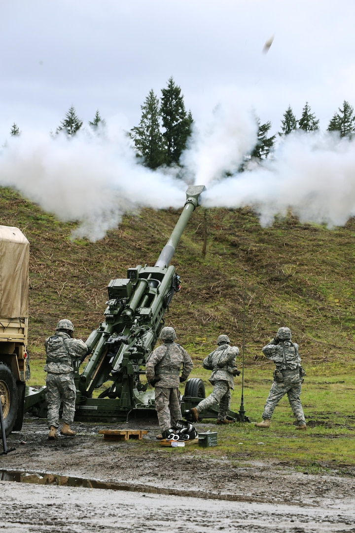 The 81st Stryker Brigade Combat Team, 2nd Battalion, 146th Field Artillery Regiment conducts training with the unit’s new M777 Howitzers at Joint Base Lewis-McChord on April 12, 2017. The 146th recently replaced their M109 Howitzers with the M777 as part of the brigade’s transition to a Stryker brigade. 