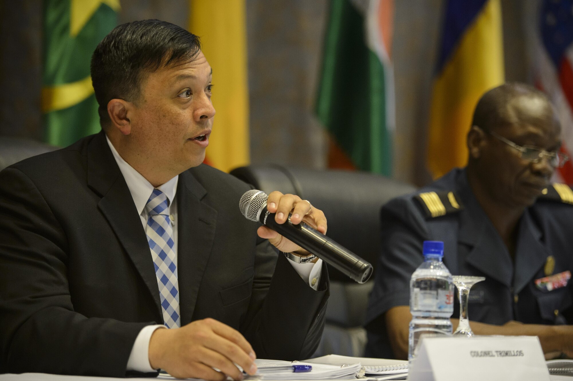 U.S. Air Force Col. Ric Trimillos, U.S. Air Forces in Europe-Air Forces Africa division chief of international affairs, speaks at the opening ceremony of the African Partnership Flight in
Ouagadougou, Burkina Faso, April 18, 2017. APF in Burkina Faso hosted participants from Chad, Mali, Mauritania, Niger, Cote d’Ivoire and Morocco to help strengthen relationships and share best practices. (U.S. Air Force photo by Staff Sgt. Jonathan Snyder)
