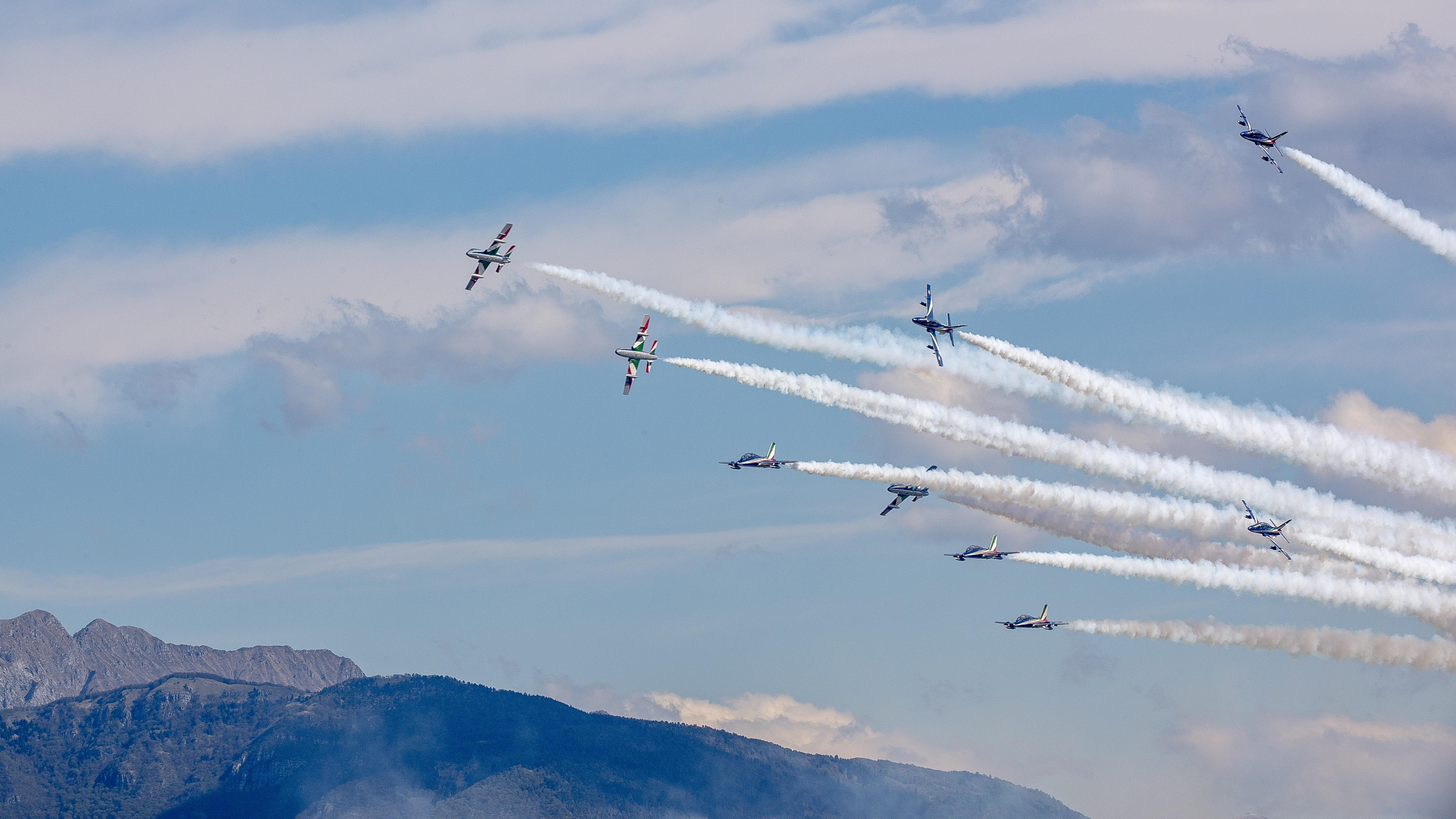DVIDS - Images - Italy's Frecce Tricolori aerobatic team fly the skies of  Aviano [Image 9 of 12]