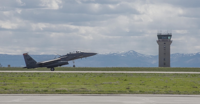 An F-15E Strike Eagle belonging to the 389th Fighter Squadron lands at Mountain Home Air Force Base, Idaho, for the first time in six months April 8, 2017. The jet was one of approximately 20, along with about 500 airmen, that deployed to Southwest Asia. (U.S. Air Force photo by Airman Jeremy D. Wolff)