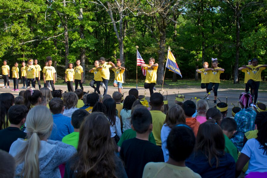 Dancers entertain the crowd during the Arnold Drive Elementary School Earth Day Expo April 20, 2017, at Little Rock Air Force Base, Ark. Students came together to learn about conservation in honor of Earth Day, which is celebrated April 22, each year. (U.S. Air Force photo by Master Sgt. Jeff Walston/Released)