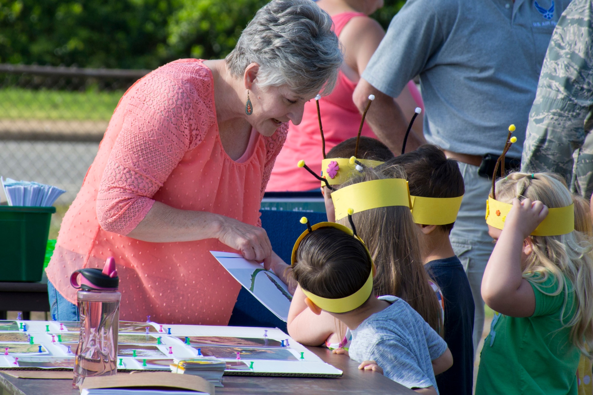 Holly Anderson, Pulaski Conservation District staff member, teaches students about pollinator nests during the Earth Day Expo at Arnold Drive Elementary School April 20, 2017, at Little Rock Air Force Base, Ark. Nesting pollinators, which are important to the ecosystem, include species such as bees, wasps, hummingbirds and butterflies. (U.S. Air Force photo by Master Sgt. Jeff Walston/Released)
