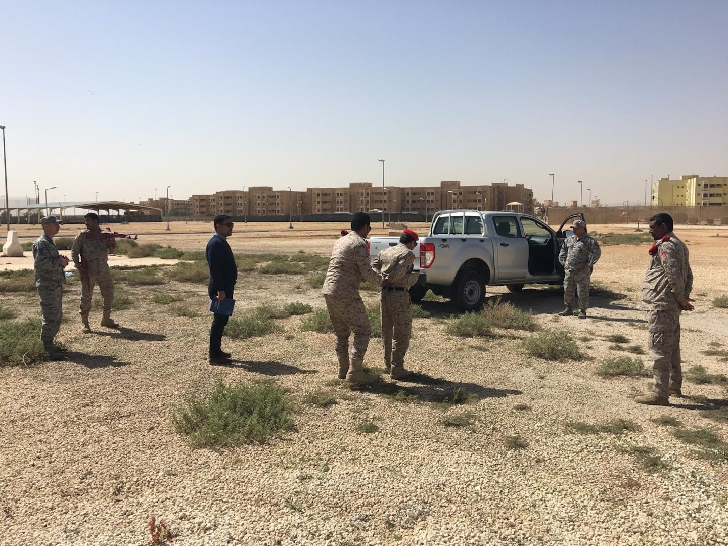 Members of the Saudi Arabia Ministry of Defense Military Police perform high risk traffic stop training during a three-week training exercise with the 879th Expeditionary Security Forces Squadron at Eskan Village, Kingdom of Saudi Arabia, March 15, 2017. Airmen and Saudi police trained in multiple areas of security protection, including: suspicious activity reports, handcuffing then searching, identifying explosives, high risk traffic stops, vehicle searches and reaction to contact. (Courtesy photo)