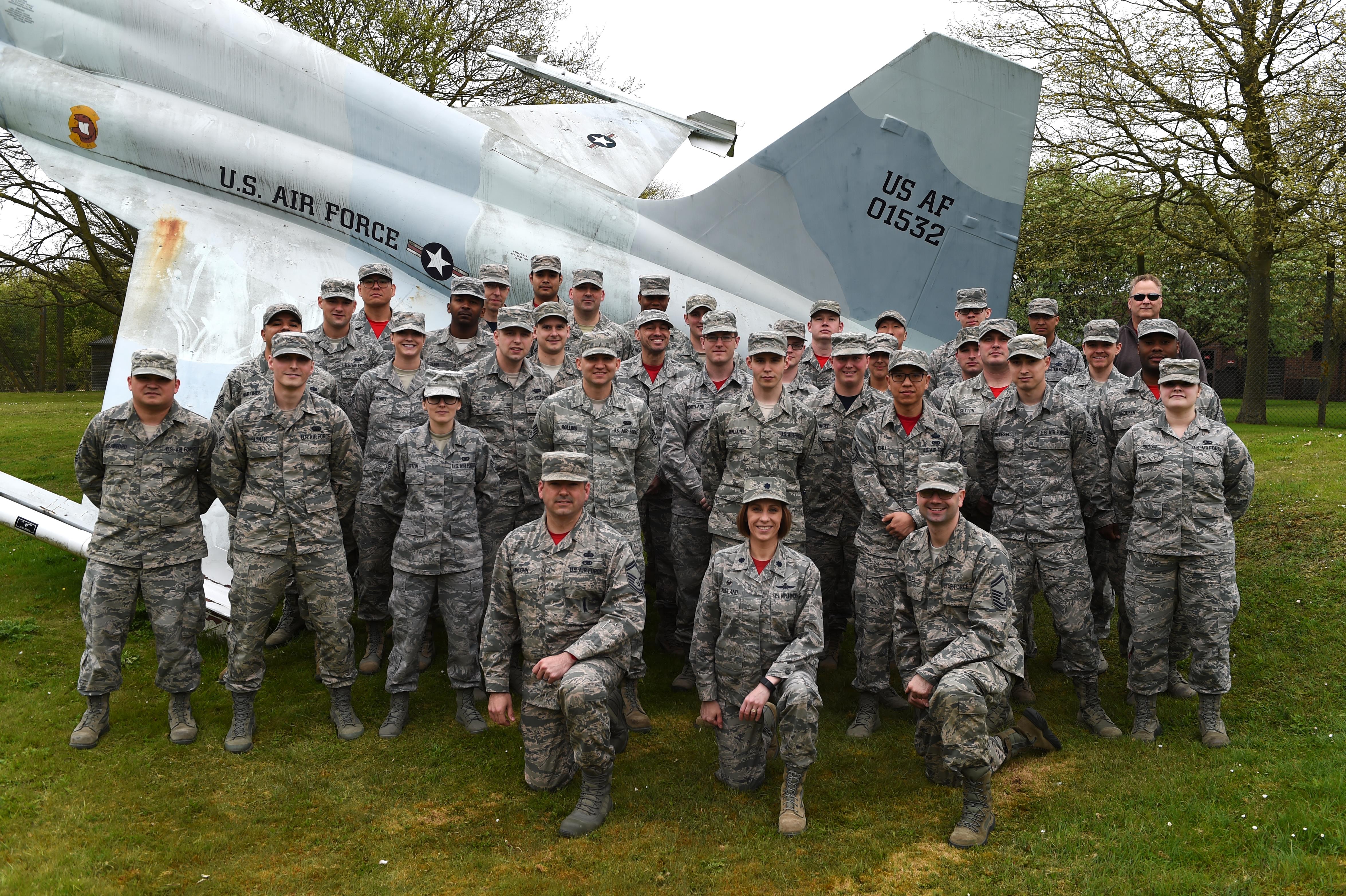 nike off white women's set