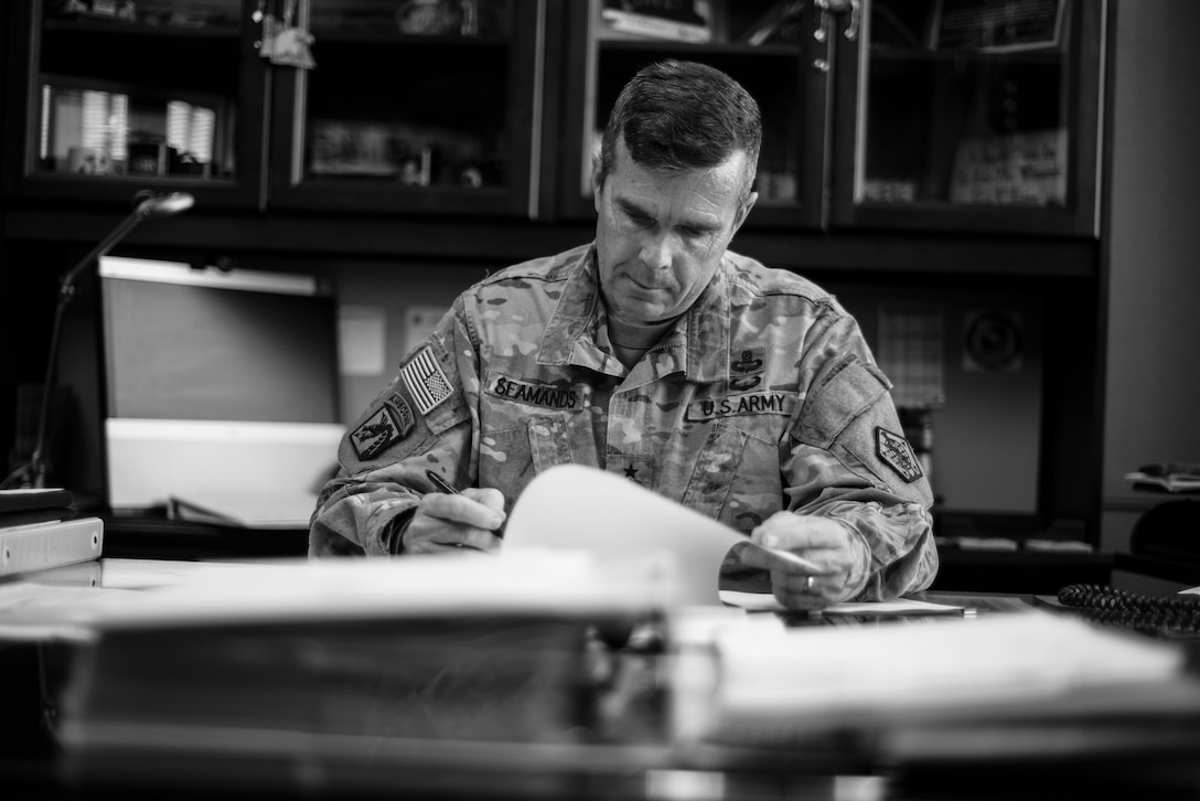 Maj. Gen. Thomas C. Seamands, relinquishes command of U.S. Army Human Resources Command to Maj. Gen. Jason T. Evans, currently serving as Director of Military Personnel Management at U.S. Army G-1, April 28, 2017 at a ceremony at the Lt. Gen. Timothy J. Maude complex on Fort Knox, Ky. Seamands is headed to the Pentagon in Arlington County, Va. for his follow-on assignment. (U.S. Army Photo by Sgt. 1st Class Brian Hamilton)