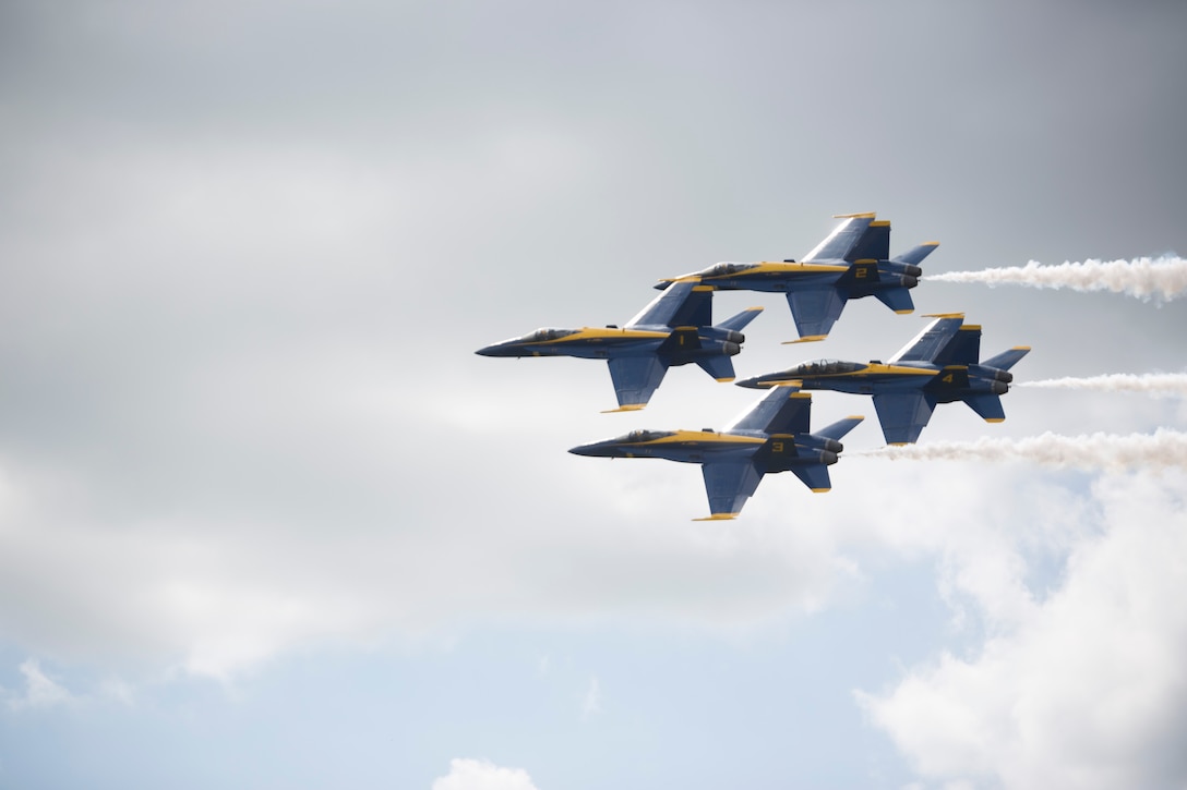 BELLE CHASSE, La. – The Blue Angels, a demonstration team with the U.S. Navy performs aerial acrobatics during the 2017 New Orleans Air Show at Naval Air Station Joint Service Base New Orleans, April 21, 2017.  During their aerobatic demonstration, the Blues fly six F/A-18 Hornet aircraft split into the Diamond Formation (shown here) and the Lead and Opposing Solos.  (U.S. Marine Corps photo by Pfc. Niles Lee)