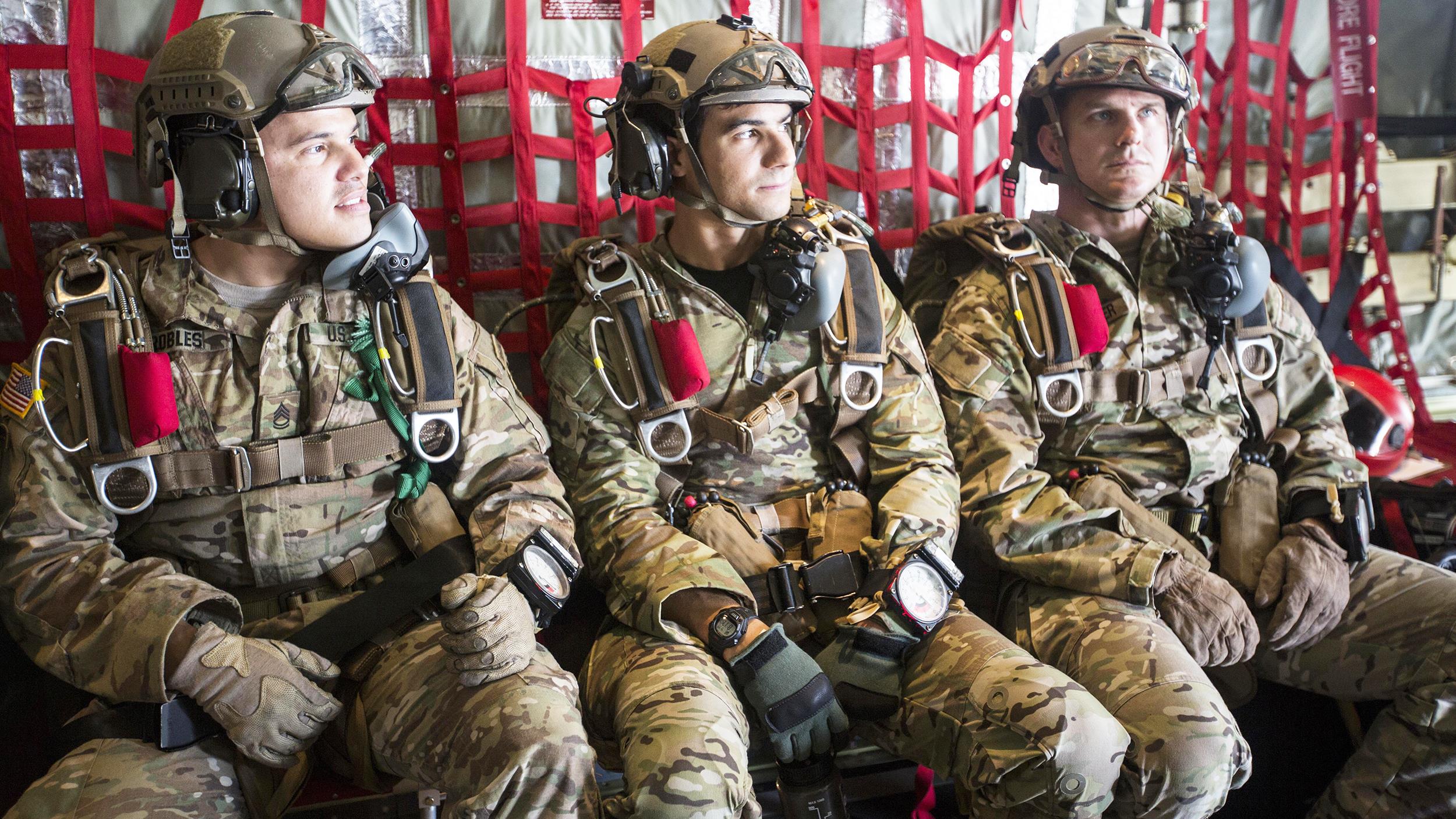 Mobile Training Team Conducts First Military Freefall Jumpmaster Course  Outside U.S. > U.S. Indo-Pacific Command > 2015