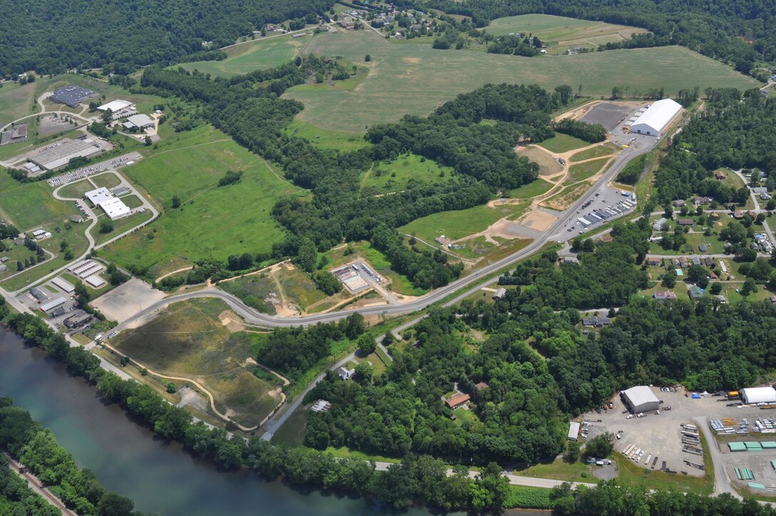 The SLDA, encompassing 44 acres of privately owned land, is located approximately 23 miles east-northeast of Pittsburgh in Armstrong County, Pennsylvania. It is on the right bank of the Kiski River, a tributary of the Allegheny River, near the communities of Apollo and Vandergrift. Radioactive waste disposal operations were conducted between 1960 and 1970 at the site. 

